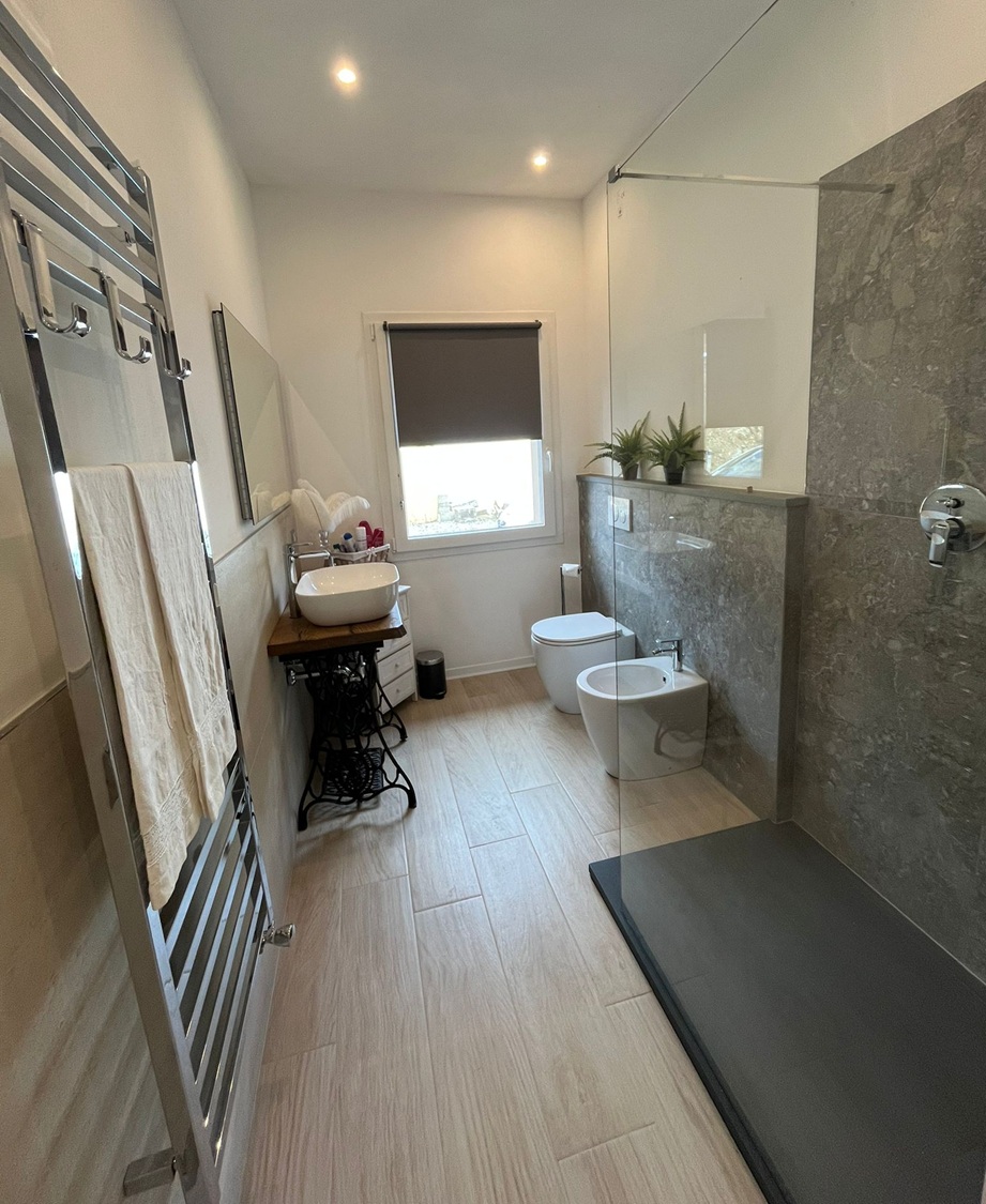 Secondo bagno della villa